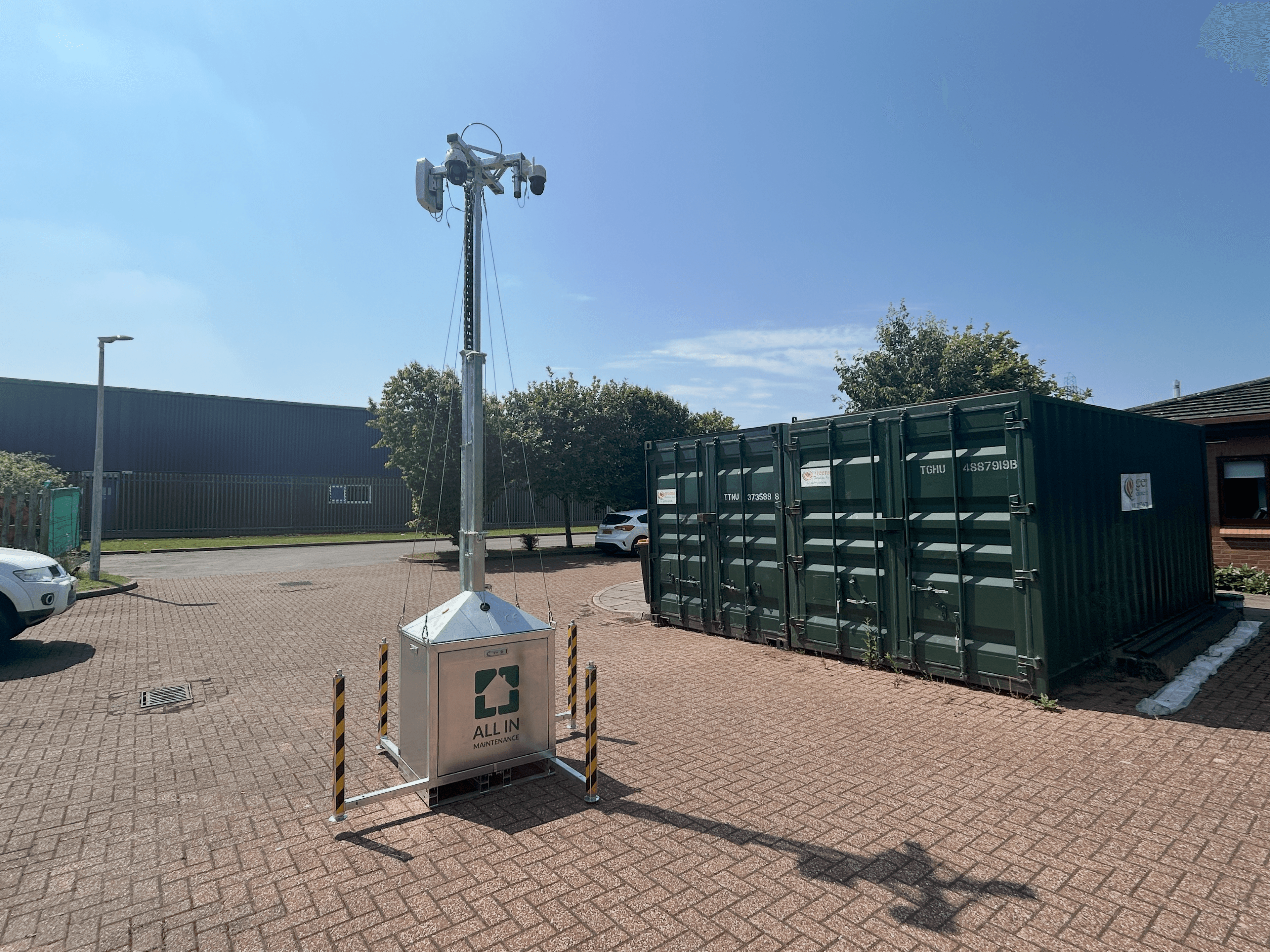 Temporary solar CCTV tower